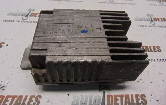 Mercedes-Benz E W210 Coolant fan relay A0235456832