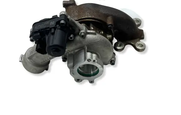 Audi A3 8Y Turbo 05E145702L
