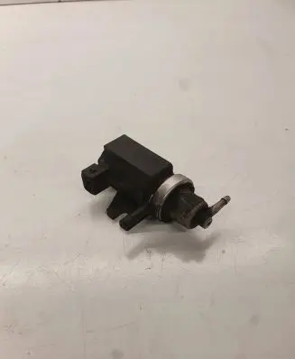 Audi A5 8T 8F Turbo solenoid valve 1H0906627A