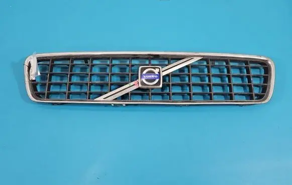 Volvo S40 Front bumper upper radiator grill 08620116 IMPRK1574031