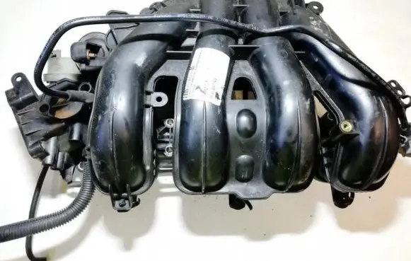 Volvo V50 Intake manifold 4m5g9424ft m738a