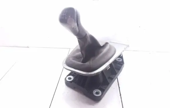 Volvo S40, V40 Gear shifter/selector 30899816