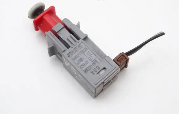 Opel Vectra C Brake pedal sensor switch 55701396 13299720