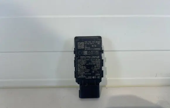 Volkswagen Touareg II Distronic sensor radar 85H962133AQ