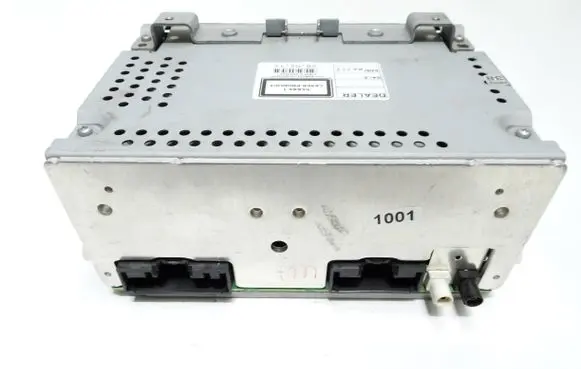 Ford Focus Radio/CD/DVD/GPS head unit AM5T18C815HJ 10R035513 Z001855