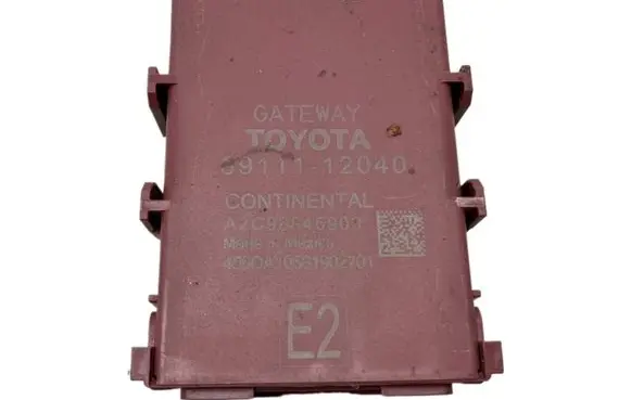 Toyota Yaris XP210 Gateway control module OYT25507 89111-12040
