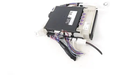 Toyota Prius (XW50) Central body control module 8273047530 8922147450