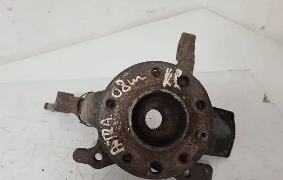 Opel Astra H Front wheel hub spindle knuckle