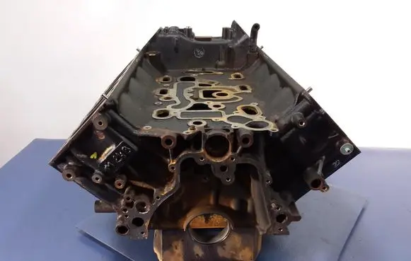 Audi A8 S8 D4 4H Engine block 057023G