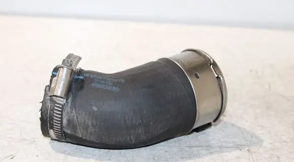 Volkswagen Transporter - Caravelle T5 Intercooler hose/pipe 7E0145708B