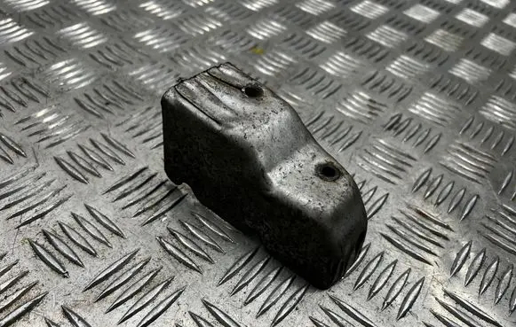 Skoda Octavia Mk2 (1Z) Heat shield in engine bay 03L129969AC