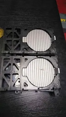Cup holder front