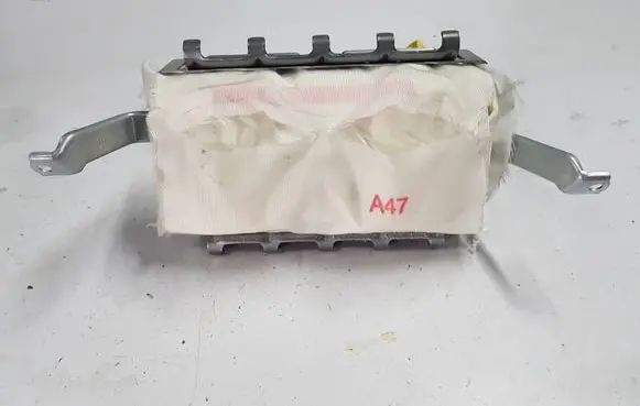 Toyota Avensis T270 Passenger airbag 