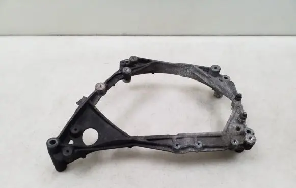 Volkswagen Transporter - Caravelle T6 Intercooler pipe mounting bracket 04L145160F