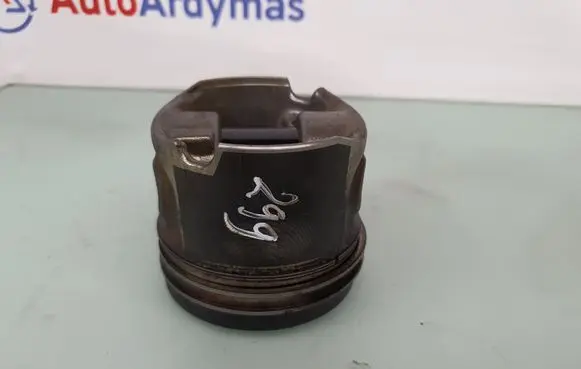 Piston