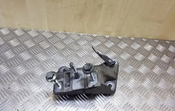 Seat Alhambra (Mk1) Gearbox mounting bracket 7M3399135A