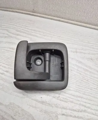Volvo V70 Engine bonnet (hood) release handle 8650740