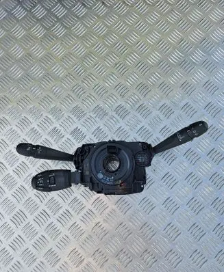 Wiper turn signal indicator stalk/switch