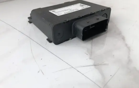Audi A5 Sportback 8TA Voltage converter/converter module 8K0959663B 111004109