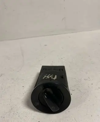Volkswagen PASSAT B5.5 Light switch 1C0941531