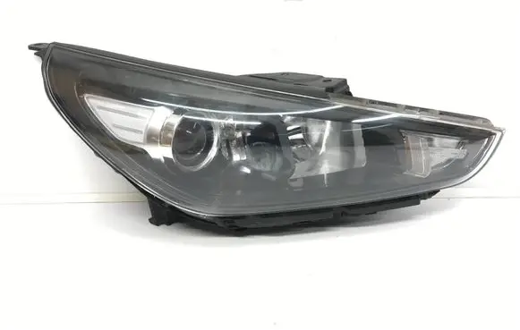 Hyundai i30 Headlight/headlamp 92102G4XXX