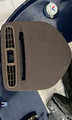 Mercedes-Benz ML W164 Dash center speaker trim cover A1646800418 16878280 9610026162