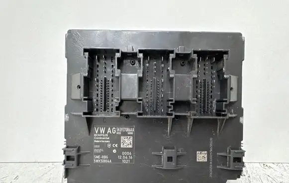 Volkswagen Caddy Comfort/convenience module 5K0937086