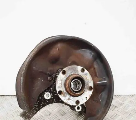 Audi A8 S8 D3 4E Rear wheel hub 4E0615611A