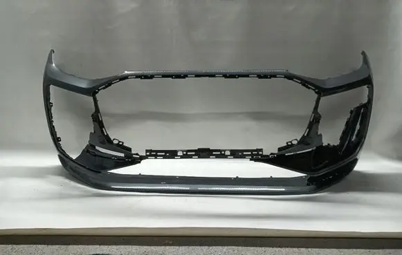 Audi Q6 e-tron Front bumper