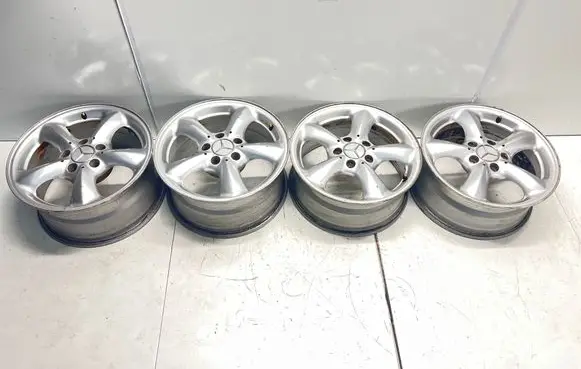 R16 alloy rim