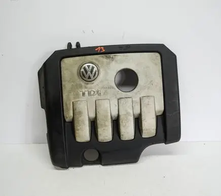 Volkswagen PASSAT B6 Engine cover (trim) 03G103925BP