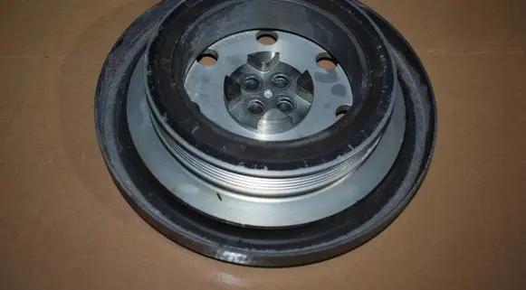 Mercedes-Benz C W206 Crankshaft pulley