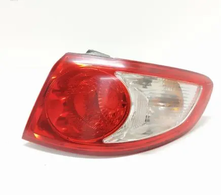 Hyundai Santa Fe Rear/tail lights 924022B000