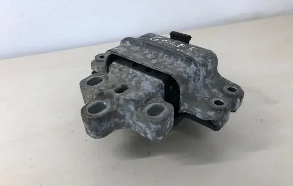 Volkswagen Golf V Engine mount bracket 1K0199555