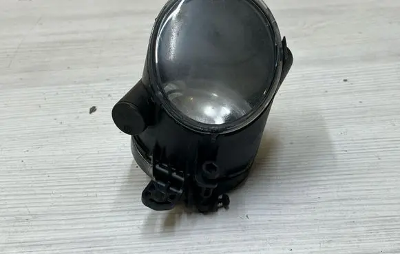 Volvo V70 Front fog light 30698775