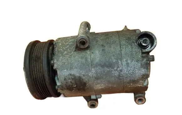 Ford Focus Air conditioning (A/C) compressor (pump) 