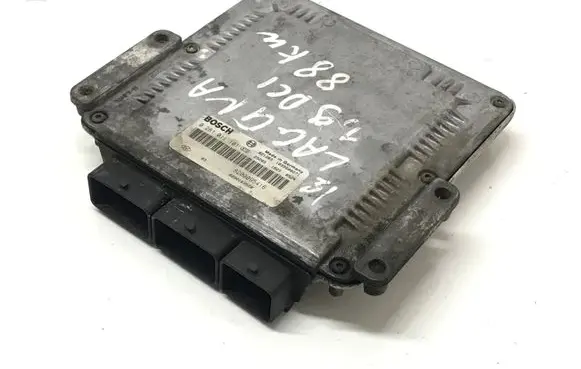 Renault Laguna II Engine control unit/module 0281011101 8200095416