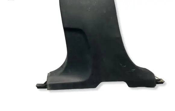 Volvo XC40 (B) pillar trim (bottom) 31457495