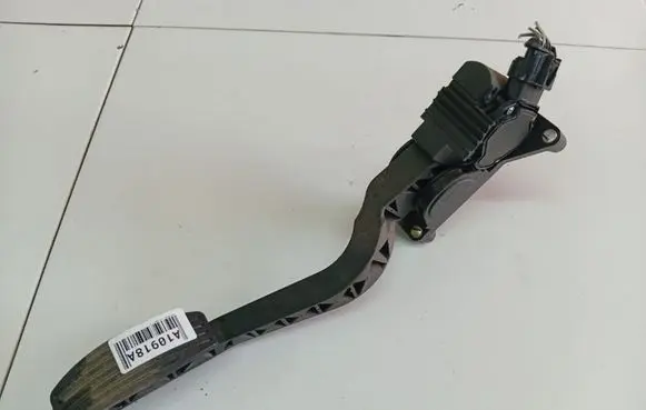 Alfa Romeo 147 Accelerator throttle pedal 0281002380