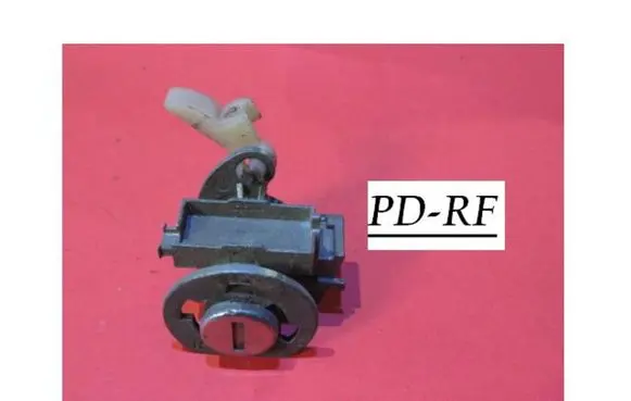 Audi 100 S4 C4 Front door lock (next to the handle) AC4PD