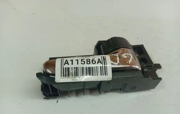 Toyota Avensis T250 Rear door interior handle 50594A1