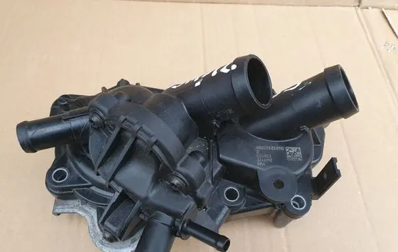 Skoda Rapid (NH) Water pump 04E121600BD 04E121042M