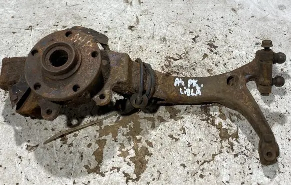 Audi A4 S4 B5 8D Front wheel hub spindle knuckle
