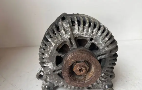 Audi A6 S6 C6 4F Generator/alternator TG17C020 2542784A 704040309