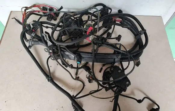 BMW 5 GT F07 Engine installation wiring loom 8601841 8601840