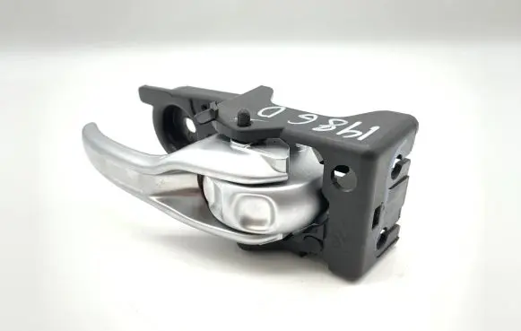 Jeep Cherokee Rear door interior handle C37090