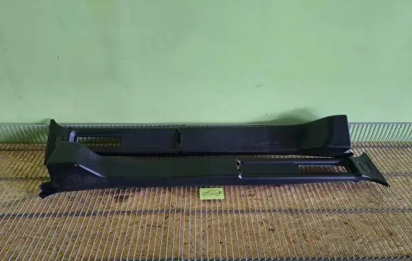 Mercedes-Benz G W461 W463 1st Gen (B) pillar trim (bottom) A4636903726 A4636903626 4636903726