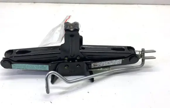 Citroen DS4 Other under body part 995506680R