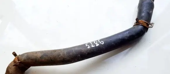Volkswagen PASSAT B3 Engine coolant pipe/hose