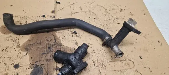 Volkswagen Transporter - Caravelle T4 Engine coolant pipe/hose 074121145B